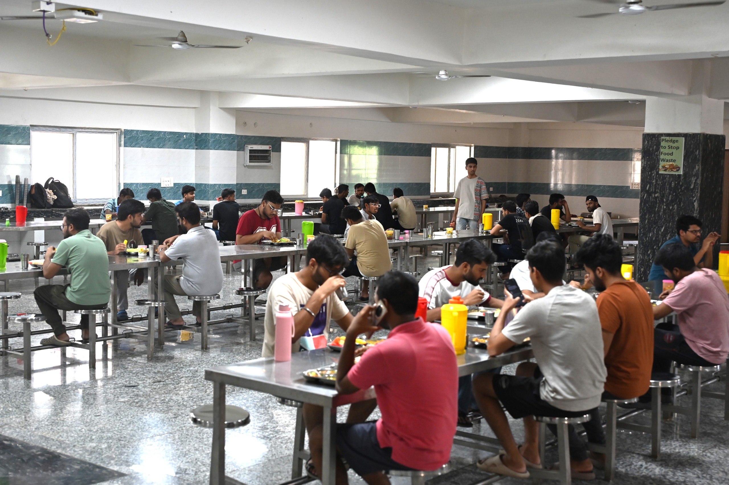 एफएसएसएआई प्रमाणित मेस।