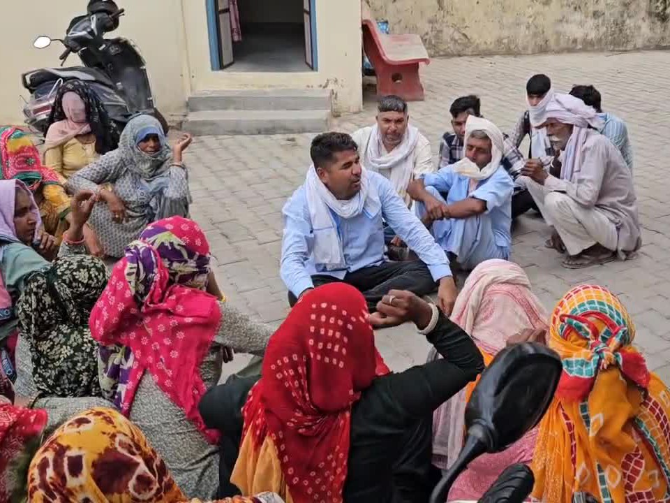 Women stage protest in Bansur demanding water