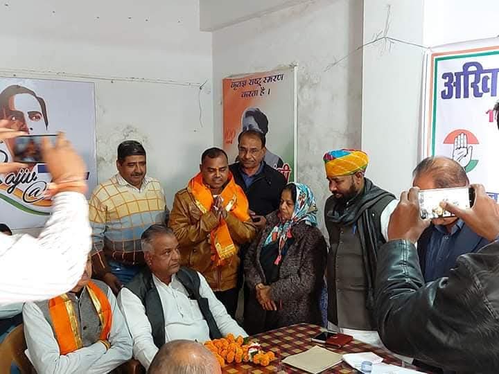 आशीष भगोरा ने एक साल पहले कांग्रेस पार्टी जॉइन की थी।