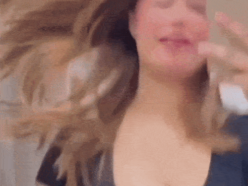 दीपिका अलग अलग सोशल मीडिया प्लेटफॉर्म पर रील्स बनाकर अपलोड करती हैं।