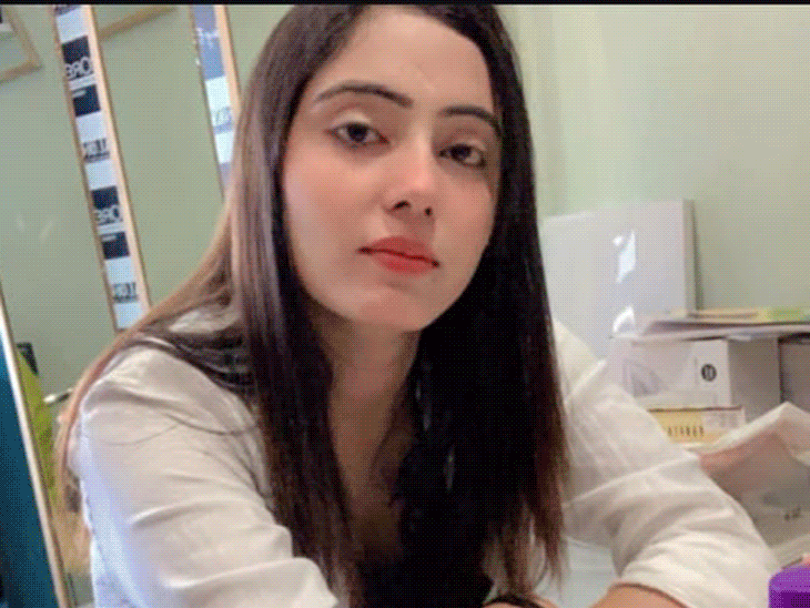 हरियाणवी मॉडल शीतल उर्फ सिम्मी चौधरी की फाइल फोटो। - Dainik Bhaskar