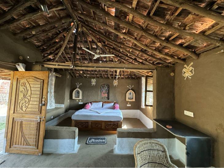 पर्यटक गांवों में बने होम स्टे अंदर से कुछ इस तरह से तैयार किए गए हैं।