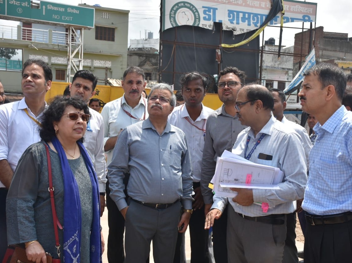 60 crore rupees worth of work is being done at Deoria Sadar station