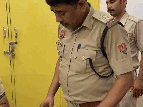 सदर थाना जगाधरी में मामले में कार्रवाई करती पुलिस।