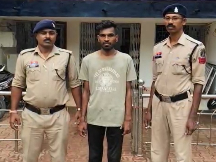 पुलिस ने आरोपी आलोक को उमरिया से घेराबंदी कर पकड़ा।