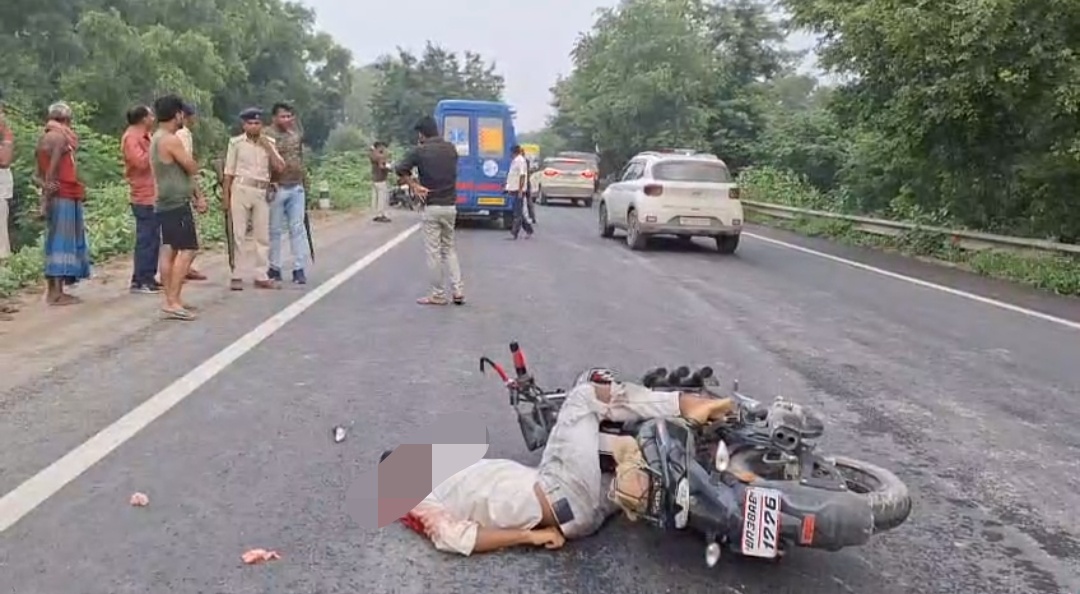 बाइक सवार की हुई मौत।