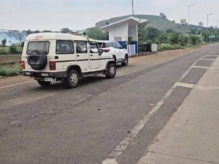 घटना वाले दिन से एएसपी-एसडीओपी टीम के साथ आरोपियों की तालाश में जुटे थे।
