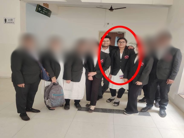 वकालत की पढ़ाई के दौरान की एक तस्वीर। जिसे शिवानी ने अपने सोशल मीडिया पर अपलोड किया था।