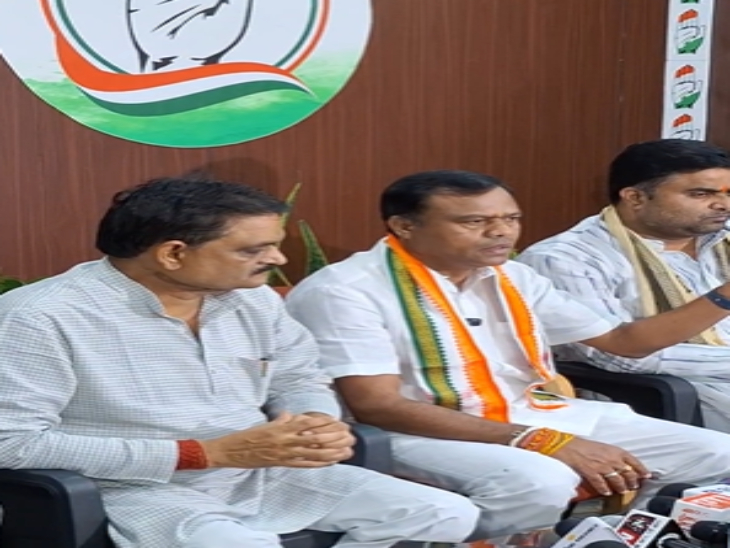 कांग्रेस प्रदेश अध्यक्ष दीपक बैज ने बीजेपी सीनियर विधायक अजय चंद्राकर के बयान पर पलटवार किया है।