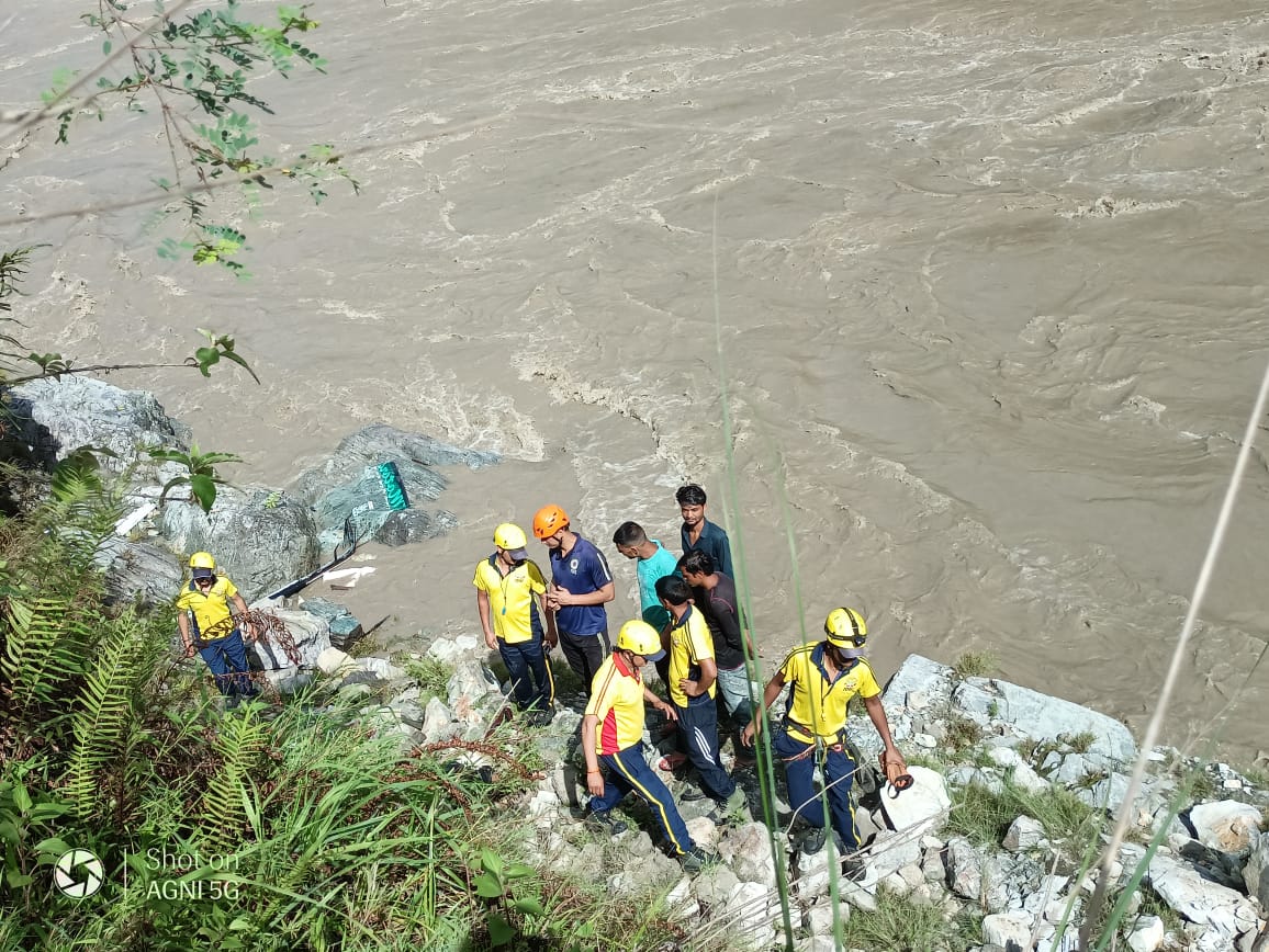 2 bodies recovered in Rudraprayag bus accident; 7 still missing, 4 ...