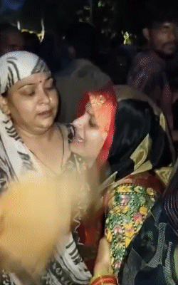 मृतक विनोद की पत्नी रेखा समेत परिजनों का घटना के बाद से रो-रोकर बुरा हाल है।