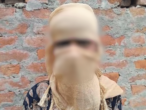 Minor gang raped in school, video also made | स्कूल में नाबालिग से गैंगरेप,  वीडियो भी बनाया: पीड़िता बोली- वीडियो वायरल करने की धमकी देकर ब्लैकमेल करते  थे ...