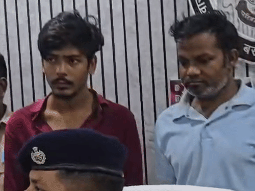 पुलिस ने कार्तिकेय राय और संतोष कुमार को मुंबई से पकड़ा। मास्टरमाइंड अब्दुल मजीद को जामताड़ा झारखंड से गिरफ्तार किया है।