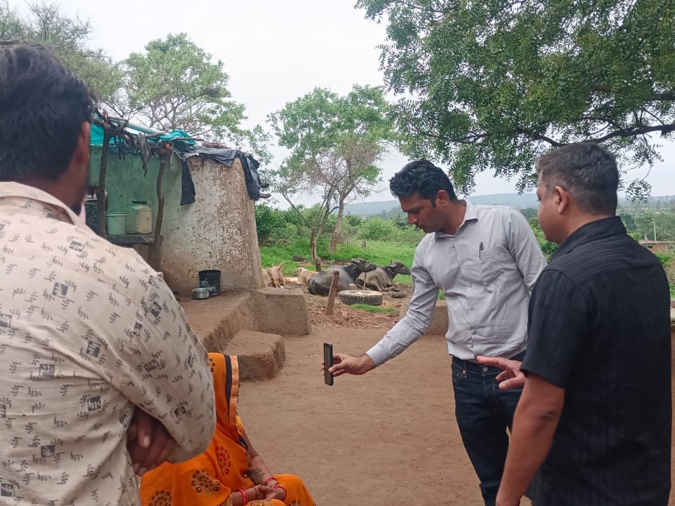 रेंजर अपनी टीम के साथ मौके पर पहुंचे और घायल के परिजनों से बात कर घटना की जानकारी ली।