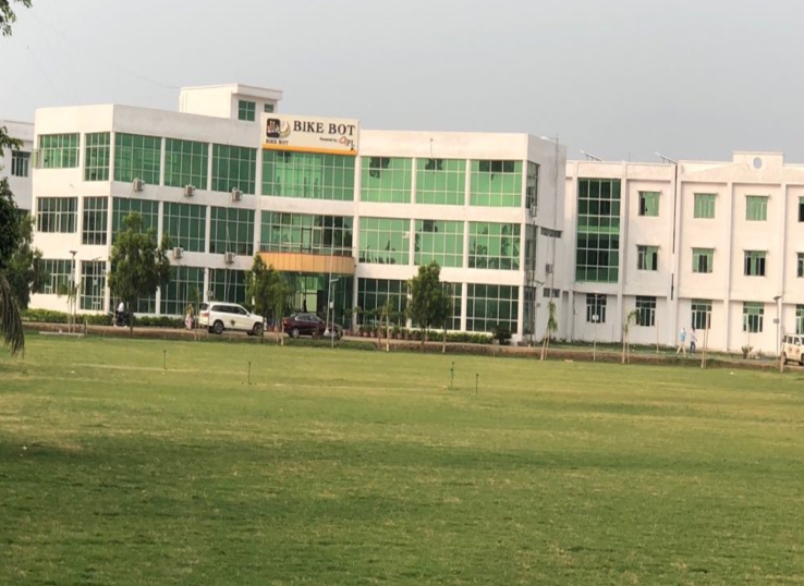 नोएडा स्थित मेसर्स गर्विट इनोवेटिव प्रमोटर्स लिमिटेड का कार्यालय।