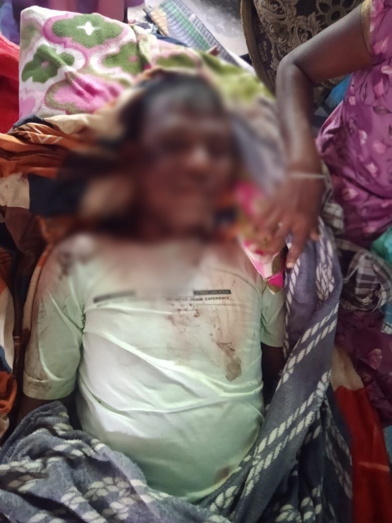 पेरमपल्ली गांव के रहने वाले युवक की ग्रामीणों ने हत्या कर दी।