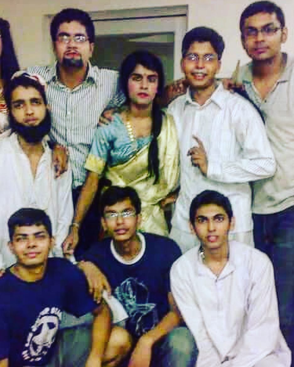 जितेंद्र कुमार ने एनसडी और एफटीआई दोनों का एग्जाम दिया था लेकिन उन्हें सफलता नहीं मिली थी। (महिला के गेटअप में जितेंद्र कुमार)