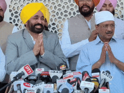 AAP सुप्रीमो अरविंद केजरीवाल और सीएम भगवंत मान।
