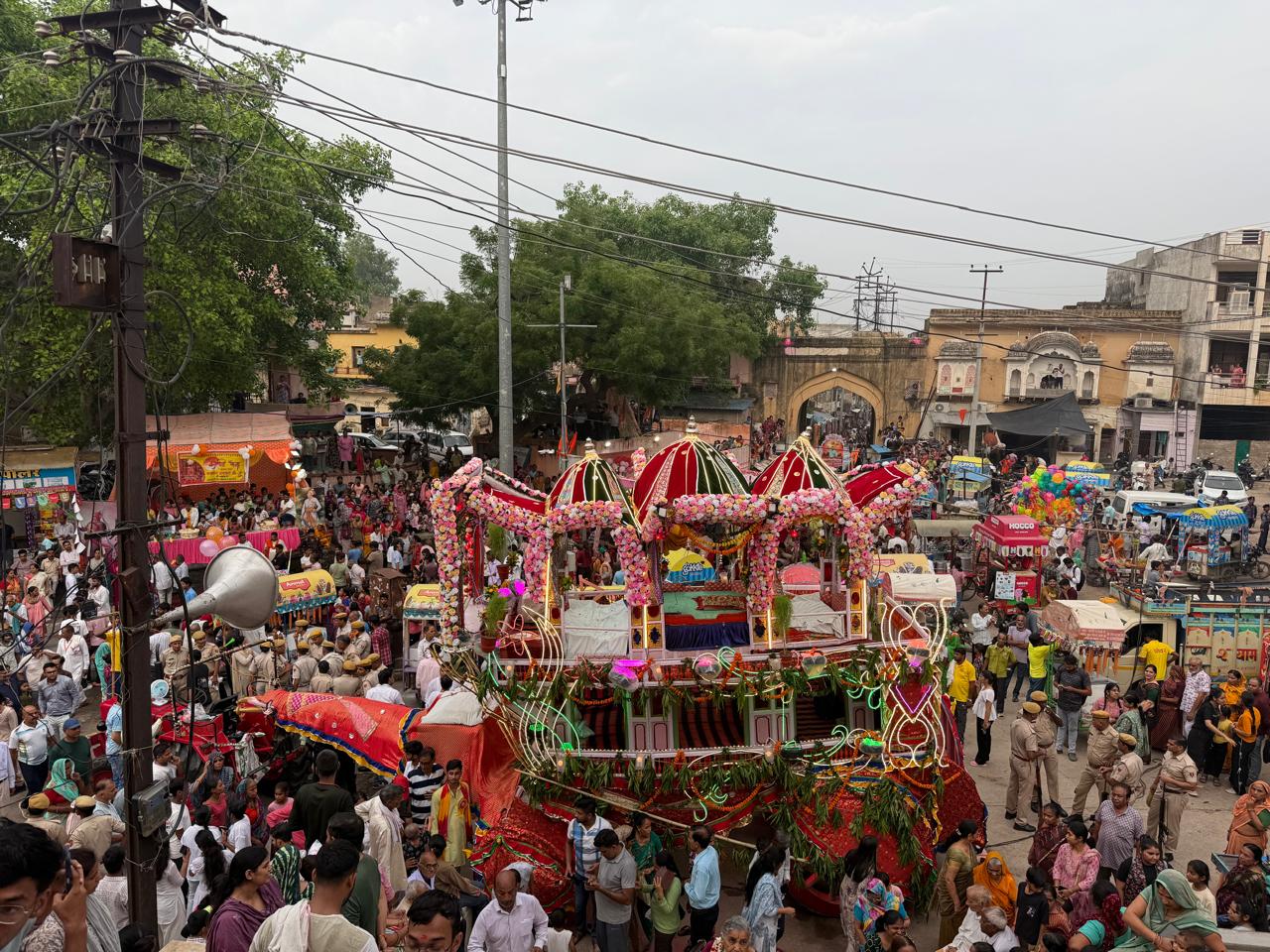 Indra Rath Name Rajasthan Jagannath Rath Yatra Photos; Dubai Poshak Indra Viman ...