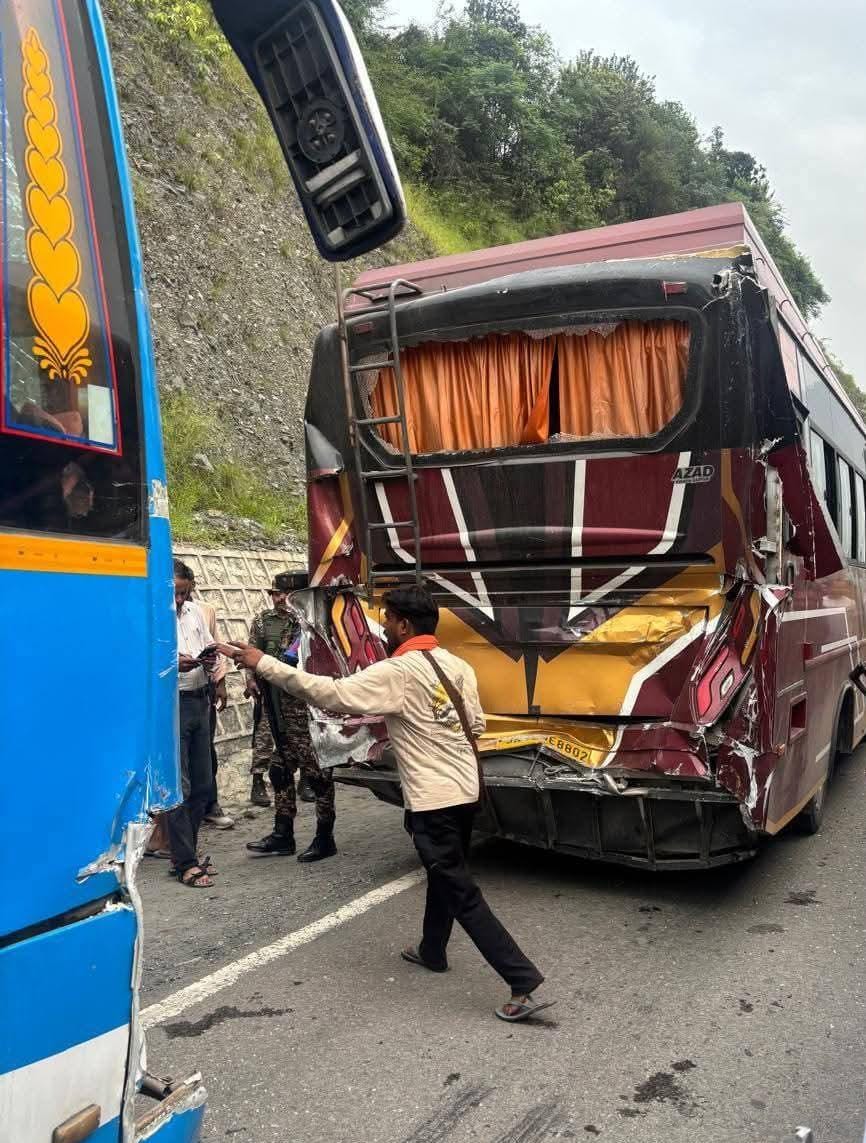 Rear बसेसचे yasa न yasa ले.