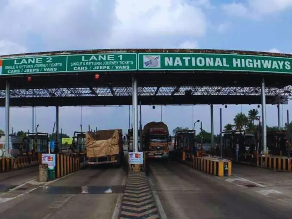 This cut is particularly on the highway where bridge, tunnel, flyover or elevated stretch are present. - Dainik Bhaskar
