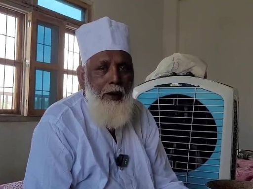झांगुर बाबा मुस्लिम लड़कों से हिंदू लड़कियों का धोखे से निकाह करा देता था।