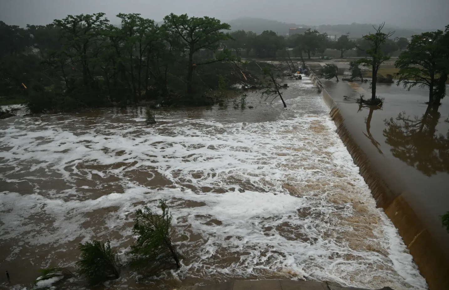 The floods in the Guadalup river of Texas on Friday flooded areas like Karbville, Center Point.