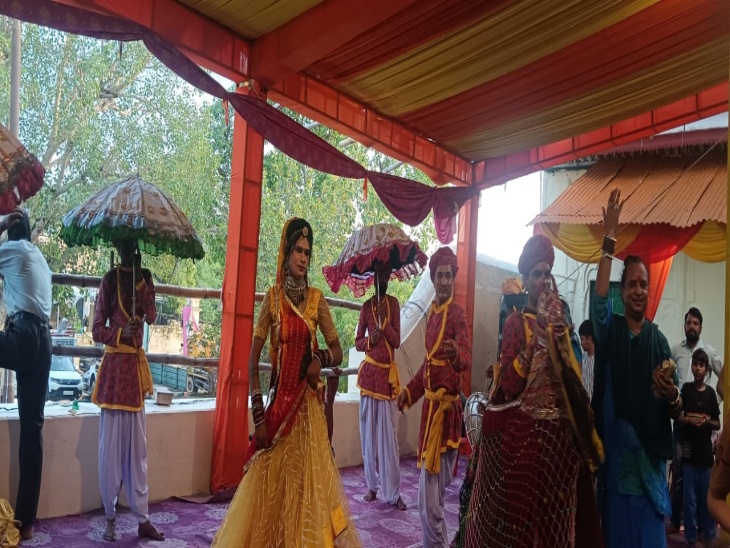 रूपबास मंदिर परिसर में सांस्कृतिक कार्यक्रम भी हुए।