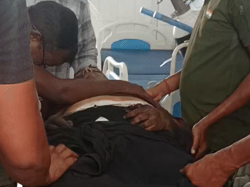 ब्लास्ट के बाद आकाश के साथ में मौजूद घायल जवानों को इलाज के लिए रायपुर लाया गया था।