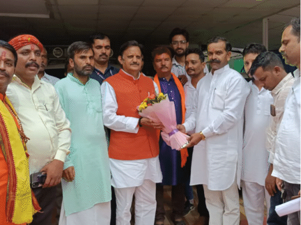 23 मई को लहार में सीएम के भाषण पर ब्राह्मण समाज ने स्पष्टीकरण मांगा है। - Dainik Bhaskar