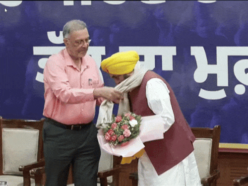 Health Minister Dr. Balbir Singh welcoming Bhagwant Mann in the program.