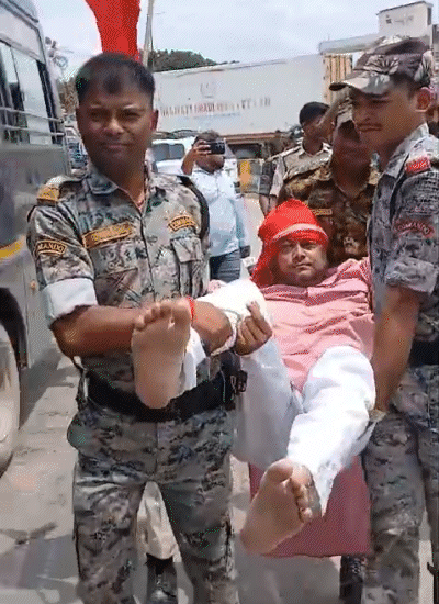 On NH-27 of Gopalganj, the police forcibly took a protestor of Male and took him to the police station.
