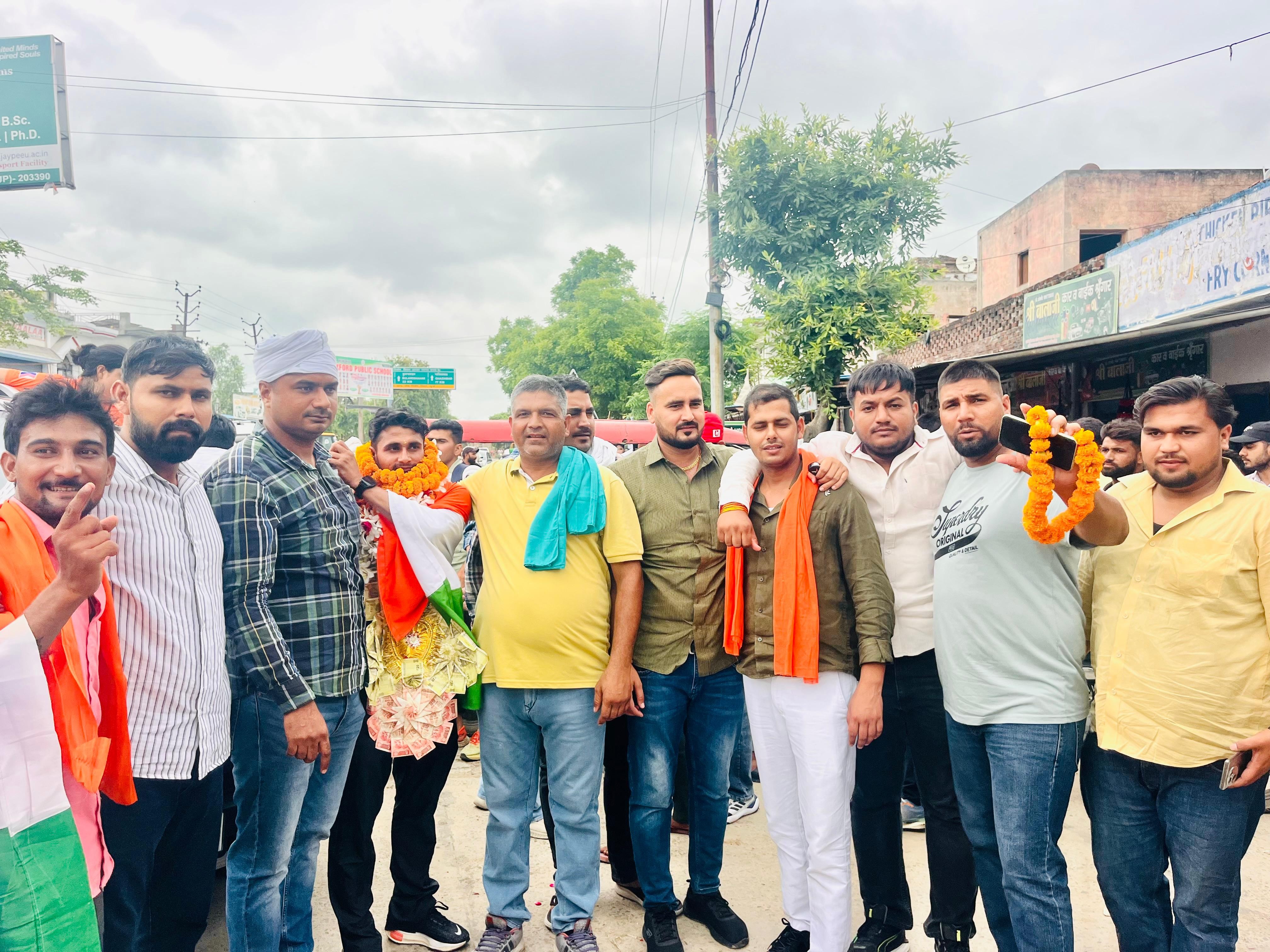 बुलंदशहर के मोहित चौधरी ने वर्ल्ड पुलिस चैंपियनशिप में भारत को गोल्ड मेडल दिलाया है।