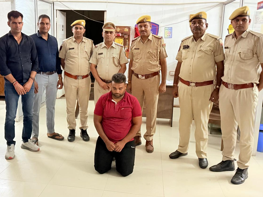 पुलिस ने अपने ही घर में चोरी करने वाले चोर को गिरफ्तार किया है। - Dainik Bhaskar