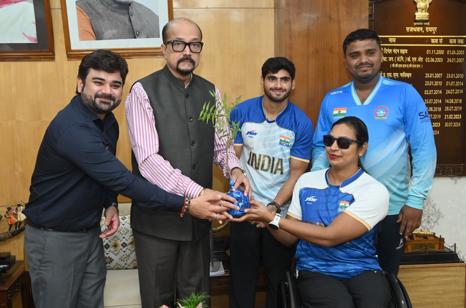 राज्यपाल ने अर्जुन अवार्डी प्राची यादव को किया सम्मान।