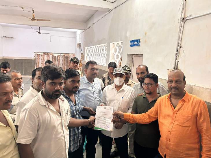 सीएमएचओ एसईसीएल को पत्र सौंपा गया।