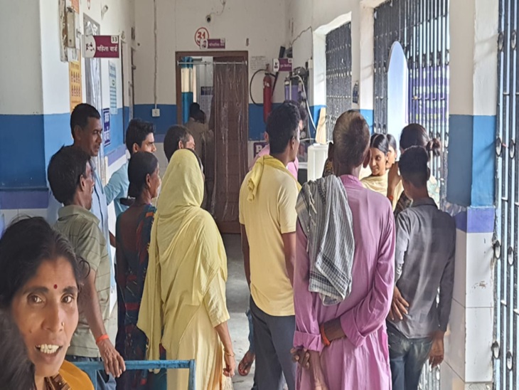 लड़की को मेडिकल जांच के लिए अस्पताल ले जाया गया।