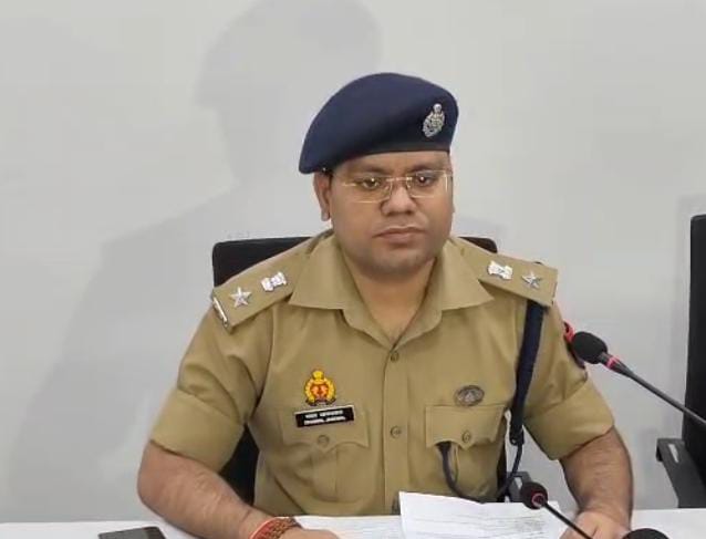 डीसी पी सिटी धवल जायसवाल ने बताया कि तहरीर के आधार पर केस दर्ज कर 2 को अरेस्ट कर लिया।