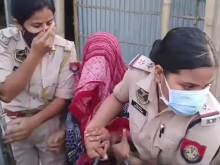 आरोपी महिला ने 13 जुलाई को पुलिस थाने में सरेंडर किया था - Dainik Bhaskar