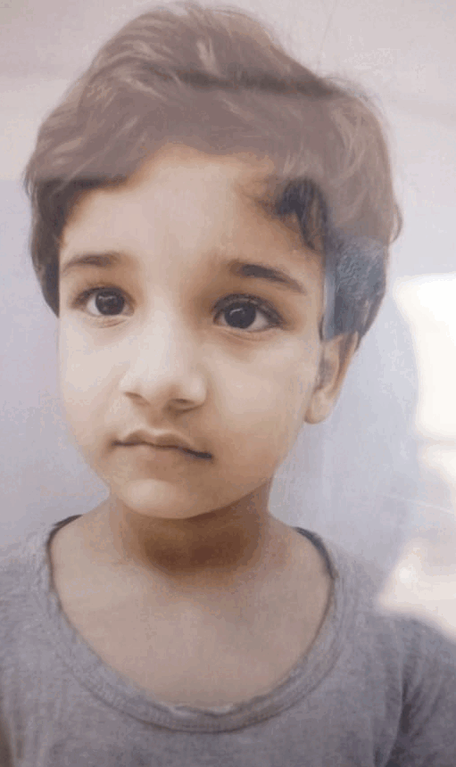 सोना केजी कक्षा में पढ़ती थी।