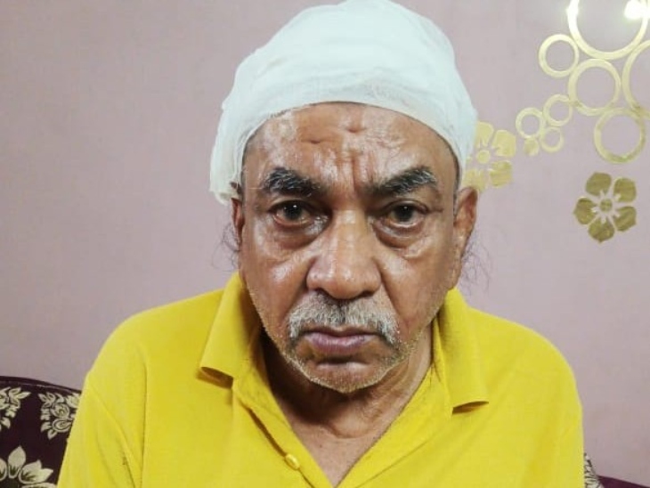 भोजनालय संचालक विकलांग अशोक कुमार को 2 युवकों ने मारा।