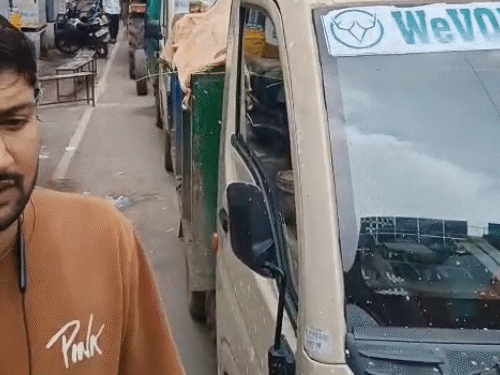 सीकर के सिल्वर जुबली रोड पर लगा लंबा जाम, वाहन चालकों को हुई परेशानी