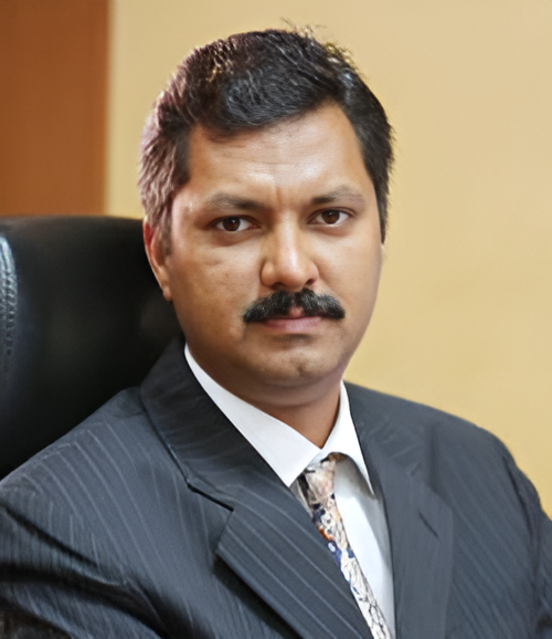कौल 2001 बैच के केरल कैडर के IAS ऑफिसर हैं।