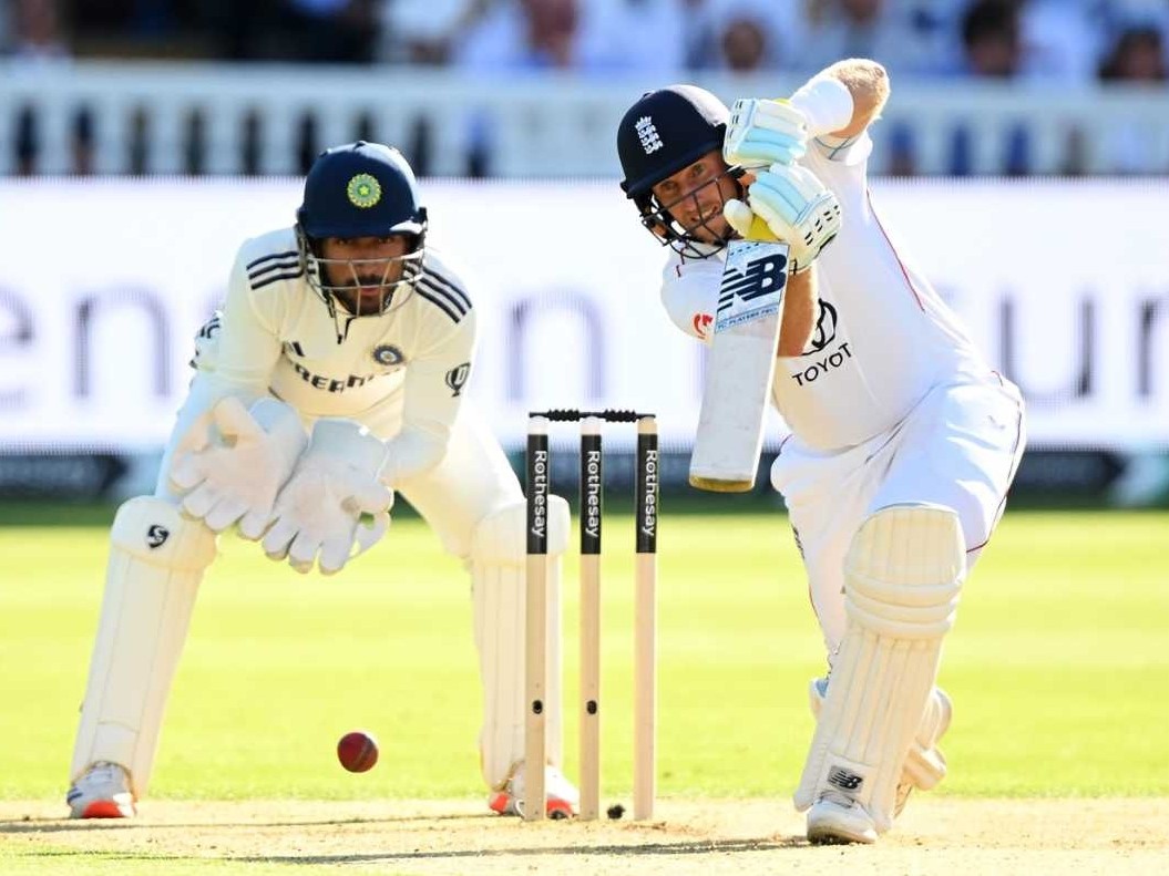 Joe Root scored a 37th century of his Test career in the Lord's Test. - Dainik Bhaskar