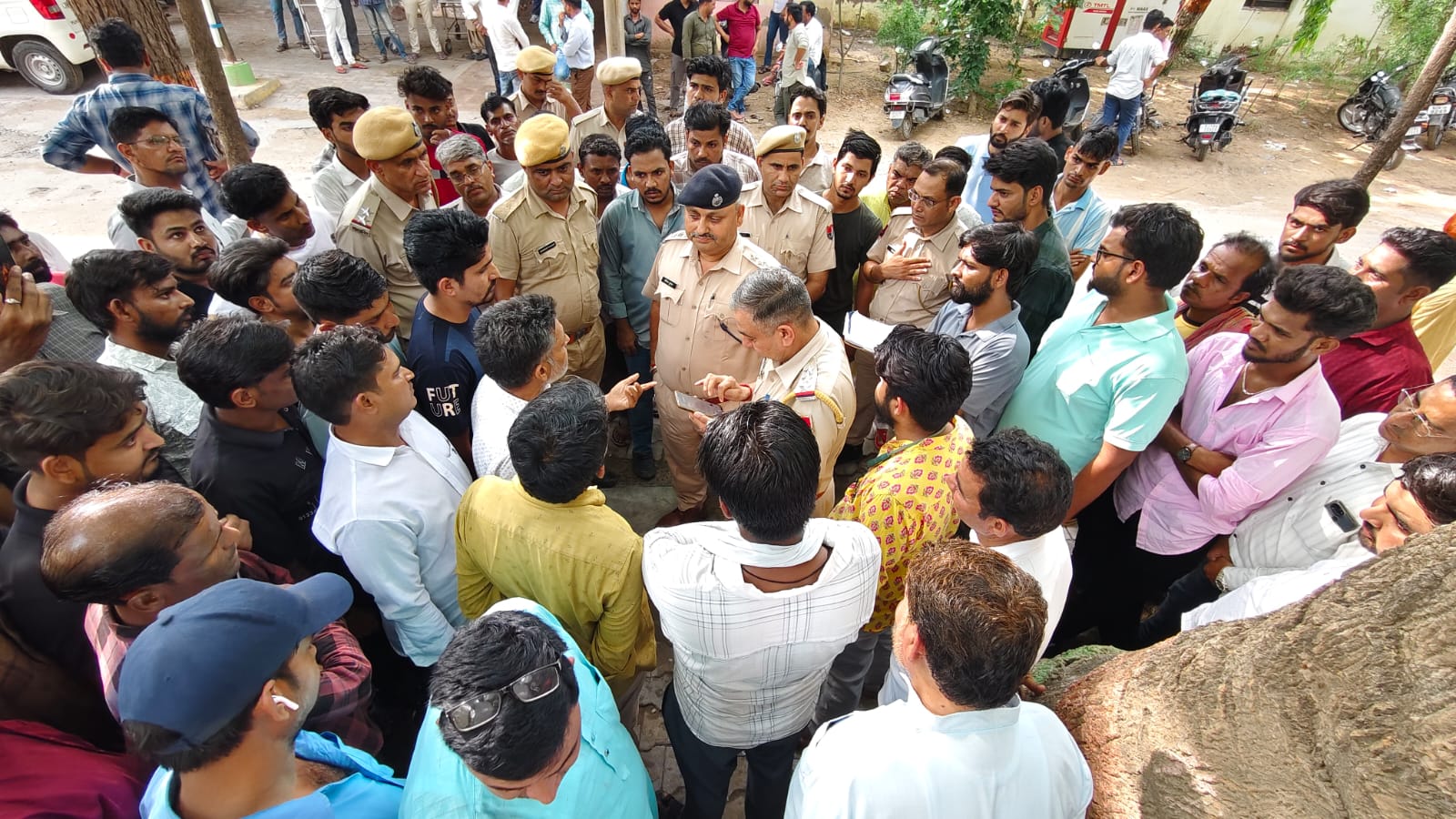 परिजनों ने मांगा मुआवजा, बेकाबू रेंटल गाड़ियों पर फिर उठे सवाल