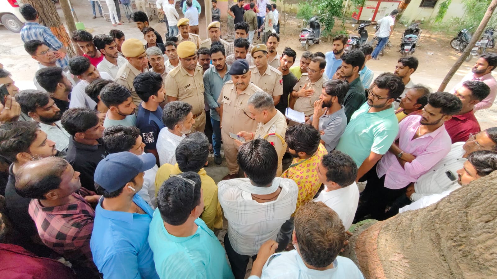 स्कॉर्पियो की टक्कर से मजदूर की मौत