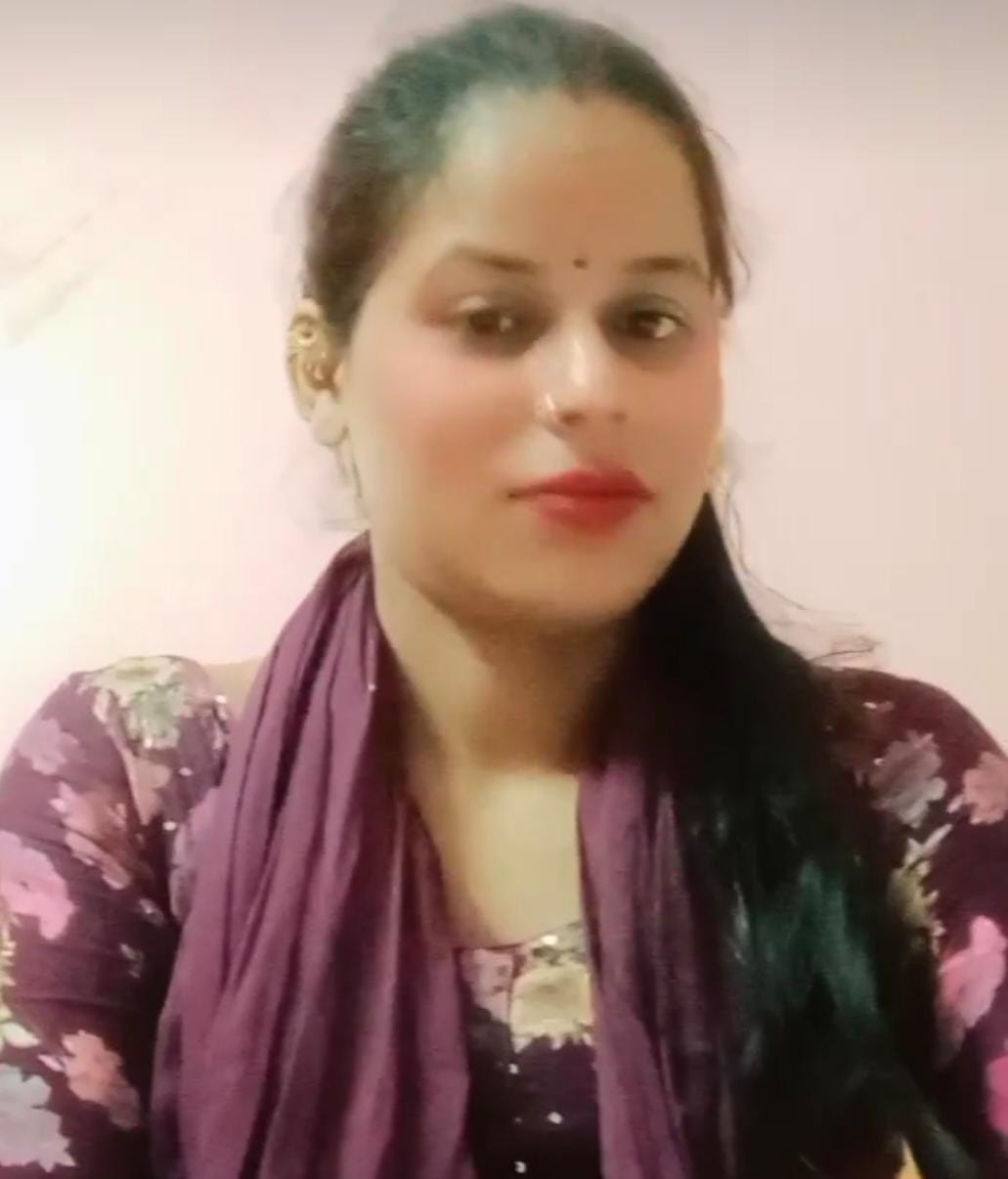 मृतका राखी।