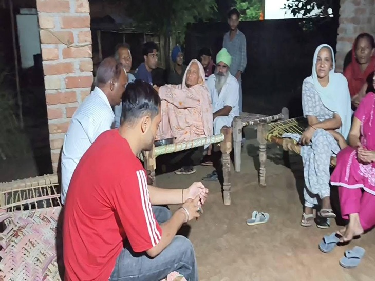 The family reached home as soon as he heard the news of Sher Singh's death.