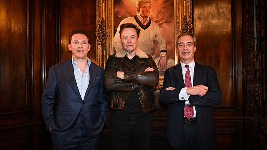 Nigel Faraz (Left) with Ilon Musk at President Trump's Mar-e-Logo Resort in 2024.