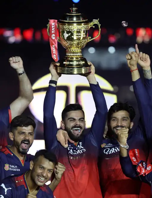 RCB ने PBKS को 6 रन से हराकर खिताब जीता था।